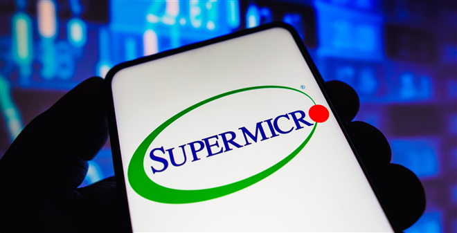 July 21, 2022, Brazil. In this photo illustration, the Super Micro Computer, Inc. logo seen displayed on a smartphone screen — Stock Editorial Photography