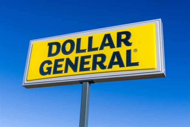 Dollar General highlights $1 items after rival dollar store chain forced to  raise prices