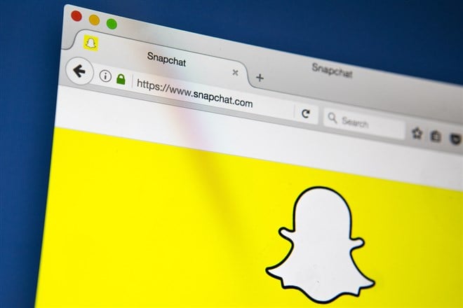 Snaps Stock Falters As Growth Slows To Record Low