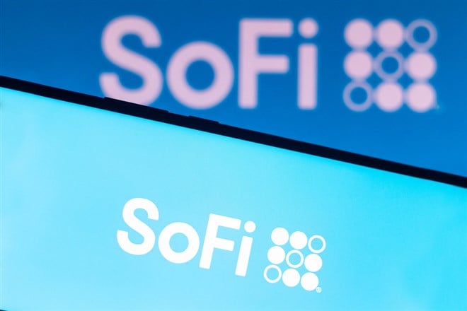 Online Lender SoFi Jumps 14% On Better-Than-Expected Q3 Results