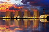 Nuclear power plant by night — Photo