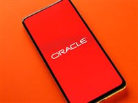 Assam, india - November 15, 2020 : Oracle logo on phone screen stock image. - Stock Editorial Photography