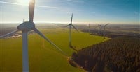 Windmills at windfarm on a sunny summer day — Photo