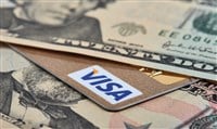 Visa card and money — Stock Editorial Photography