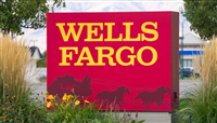 Wells Fargo Sign and Logo — Stock Editorial Photography