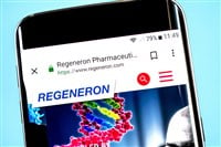 Berdyansk, Ukraine - 4 June 2019: Regeneron Pharmaceuticals website homepage. Regeneron Pharmaceuticals logo visible on the phone screen, Illustrative Editorial. — Stock Editorial Photography