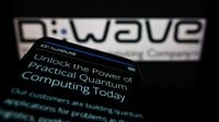 D-Wave Quantum Logo visible on smartphone screen with website page — Stock Editorial Photography