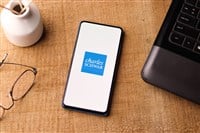 Assam, india - March 10, 2021 : Charles Schwab logo on phone screen stock image. — Stock Editorial Photography