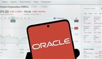 Dhaka, Bangladesh- 17 Dec 2024: Oracle logo is diaplayed on smartphone. Oracle Corporation is an American multinational computer technology company. — Stock Editorial Photography