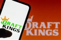 September 22, 2021, Brazil. In this photo illustration the DraftKings logo seen displayed on a smartphone — Stock Editorial Photography