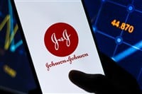 West Bangal, India - October 09, 2021 : Johnson and Johnson logo on phone screen stock image. — Stock Editorial Photography