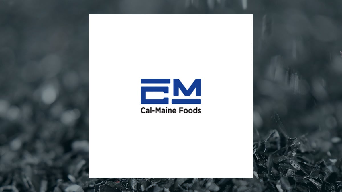 Janney Montgomery Scott LLC Acquires 2,011 Shares of Cal-Maine Foods, Inc. (NASDAQ:CALM)