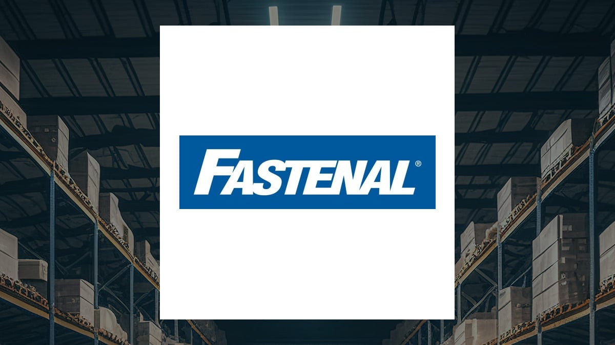 Fastenal logo with Retail/Wholesale background