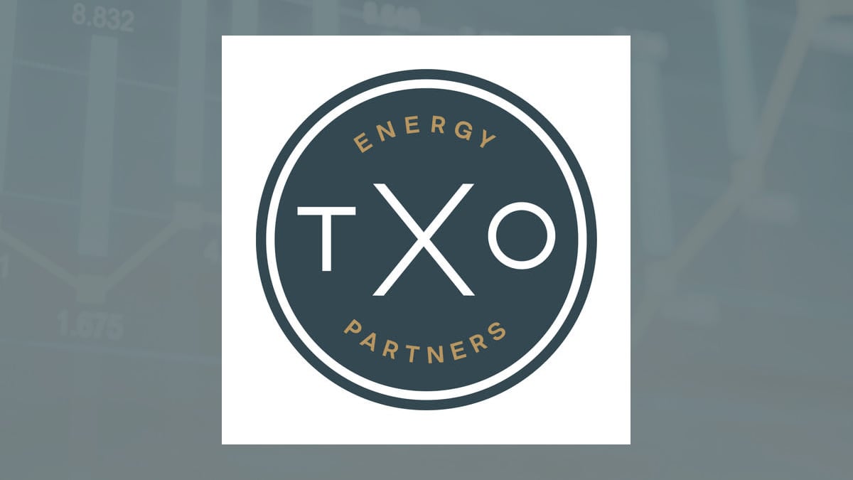 TXO Partners logo with Oils/Energy background