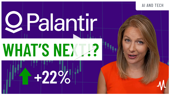 Palantir’s Explosive Growth: Buy Now or Wait for a Dip?