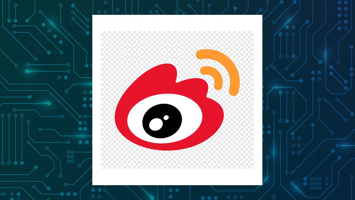 Weibo logo with Computer and Technology background